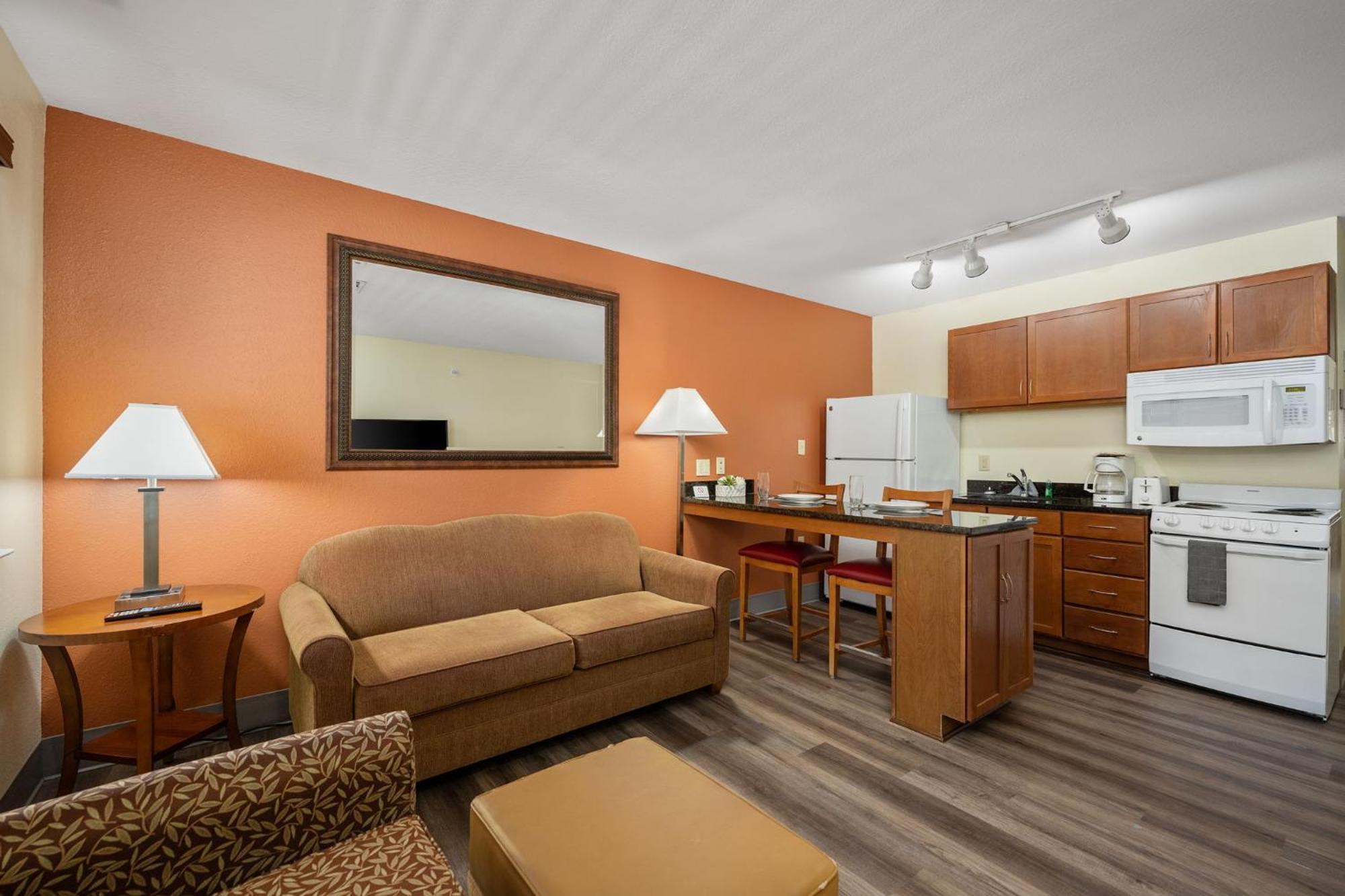 Affordable Suites Of America Stafford Quantico Bagian luar foto